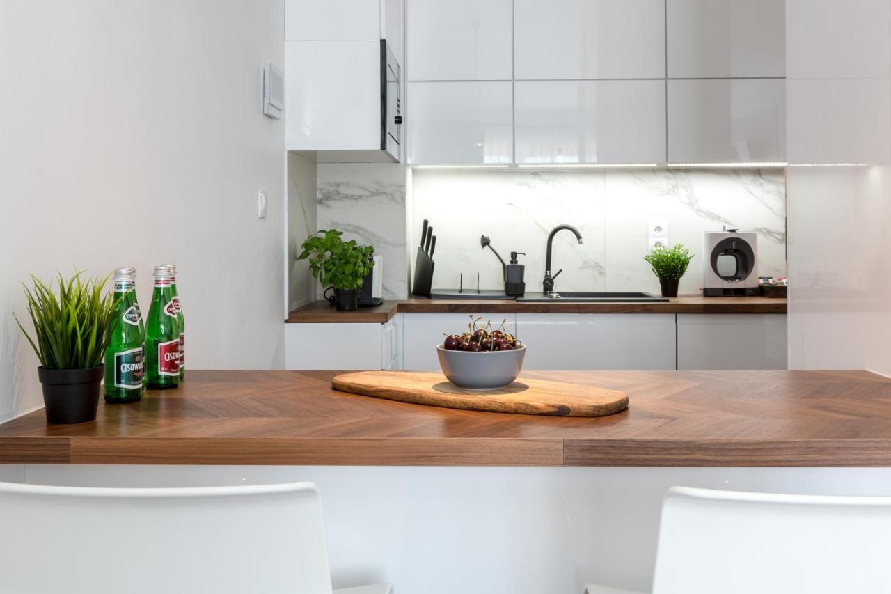 Sky Apartments Poznan Ngoại thất bức ảnh